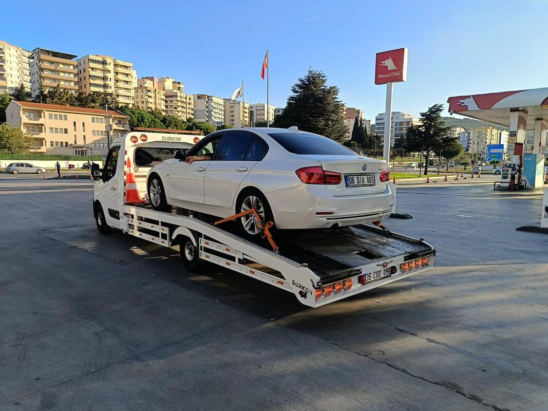 Bayraklı saha operasyonu